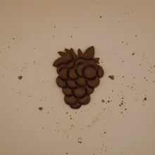 Load image into Gallery viewer, Cheese, grapes and wine healthy dog treats freeshipping - Queens of the Bone Age