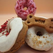 Load image into Gallery viewer, Woof peanut butter dog doughnuts pack