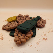 Load image into Gallery viewer, Cheese, grapes and wine healthy dog treats freeshipping - Queens of the Bone Age