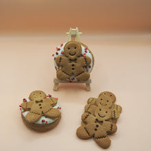 Load image into Gallery viewer, Christmas: Festive dog doughnuts and biscuit pack