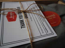 Load image into Gallery viewer, Magic carob stars dog treats freeshipping - Queens of the Bone Age