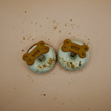 Load image into Gallery viewer, Woof peanut butter dog doughnuts pack freeshipping - Queens of the Bone Age